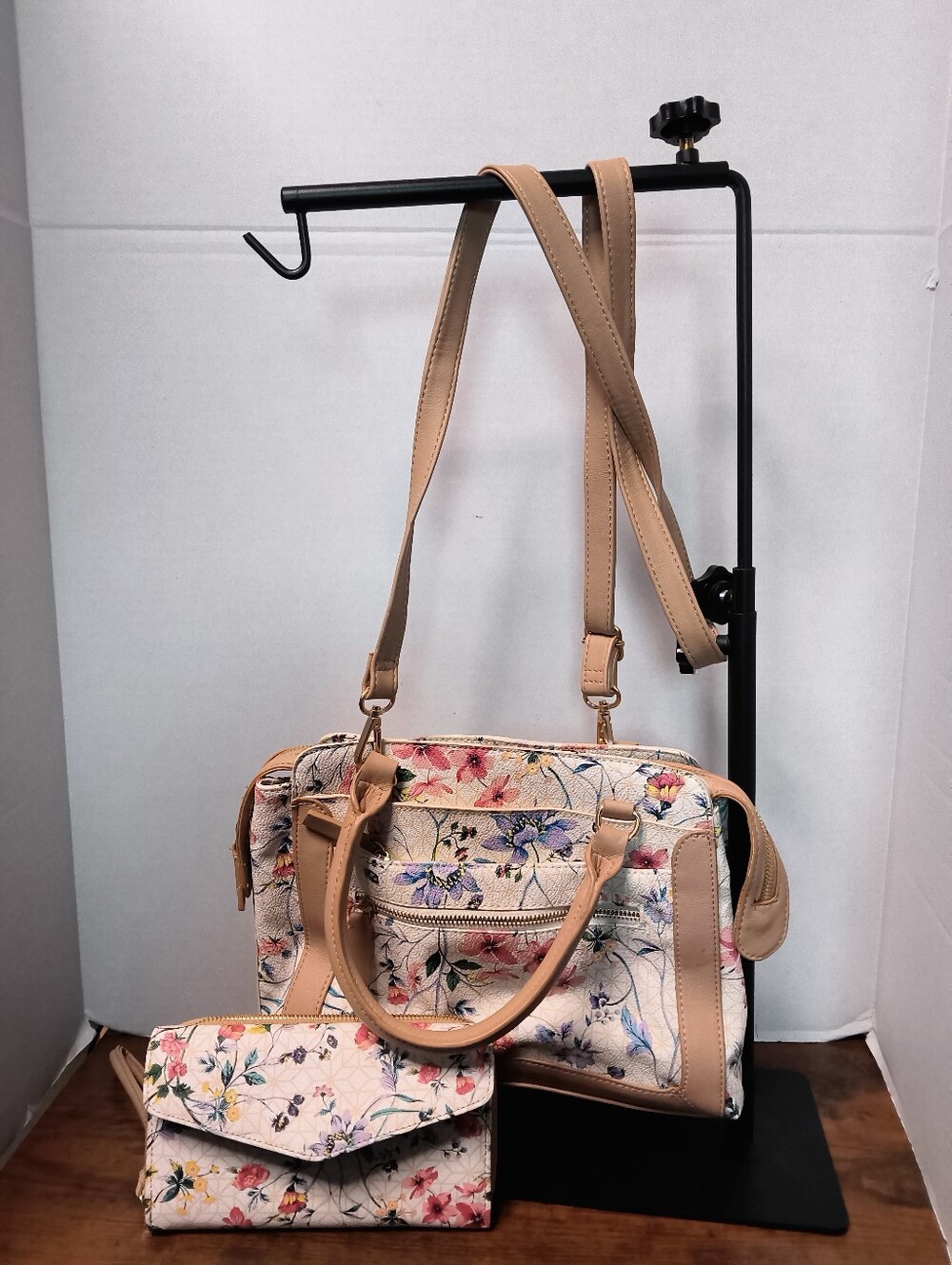 Floral Purse PLUS WALLET With Crossbody Strap And Lots Of Pockets